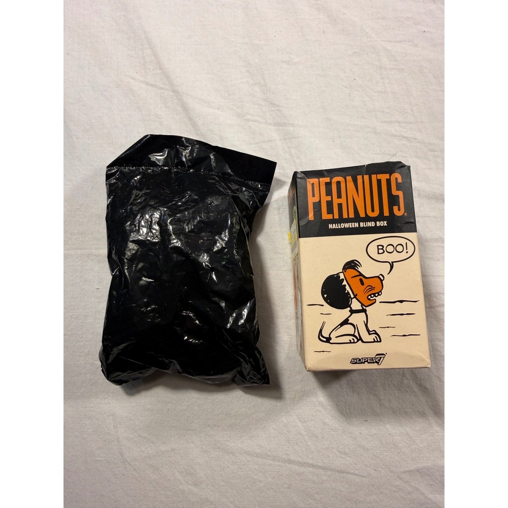 Super7 Peanuts Halloween Blind Box Figure Tan NEW Sealed Bag Opened Box
